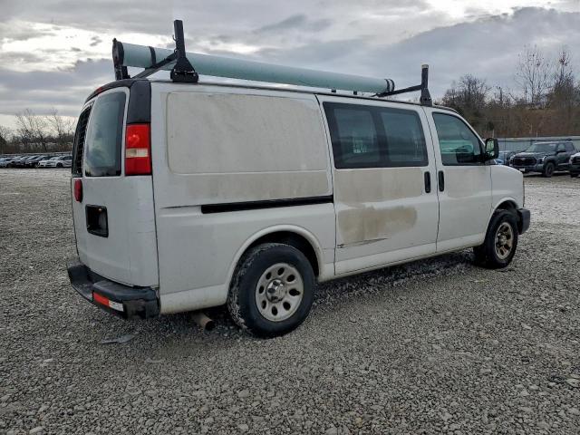 Chevrolet Express Image 3