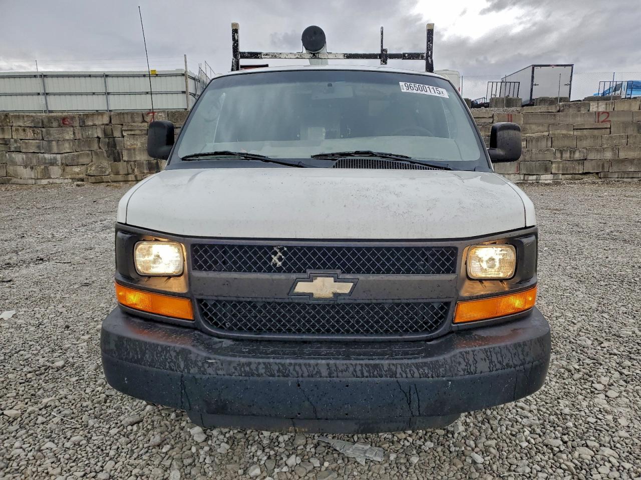 Chevrolet Express Image 6