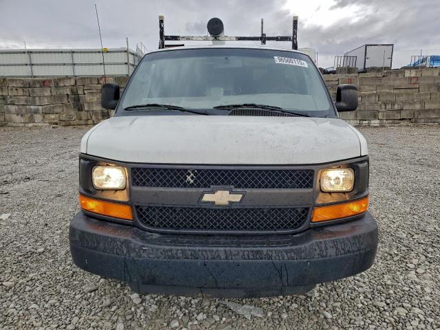 Chevrolet Express Image 6