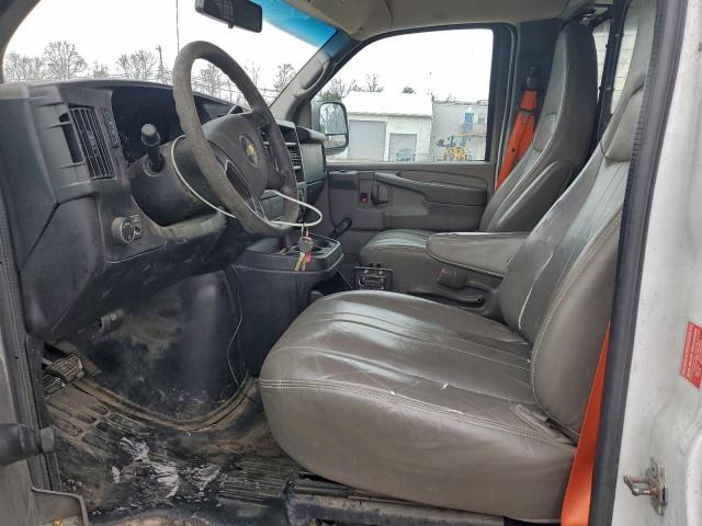 Chevrolet Express Image 4