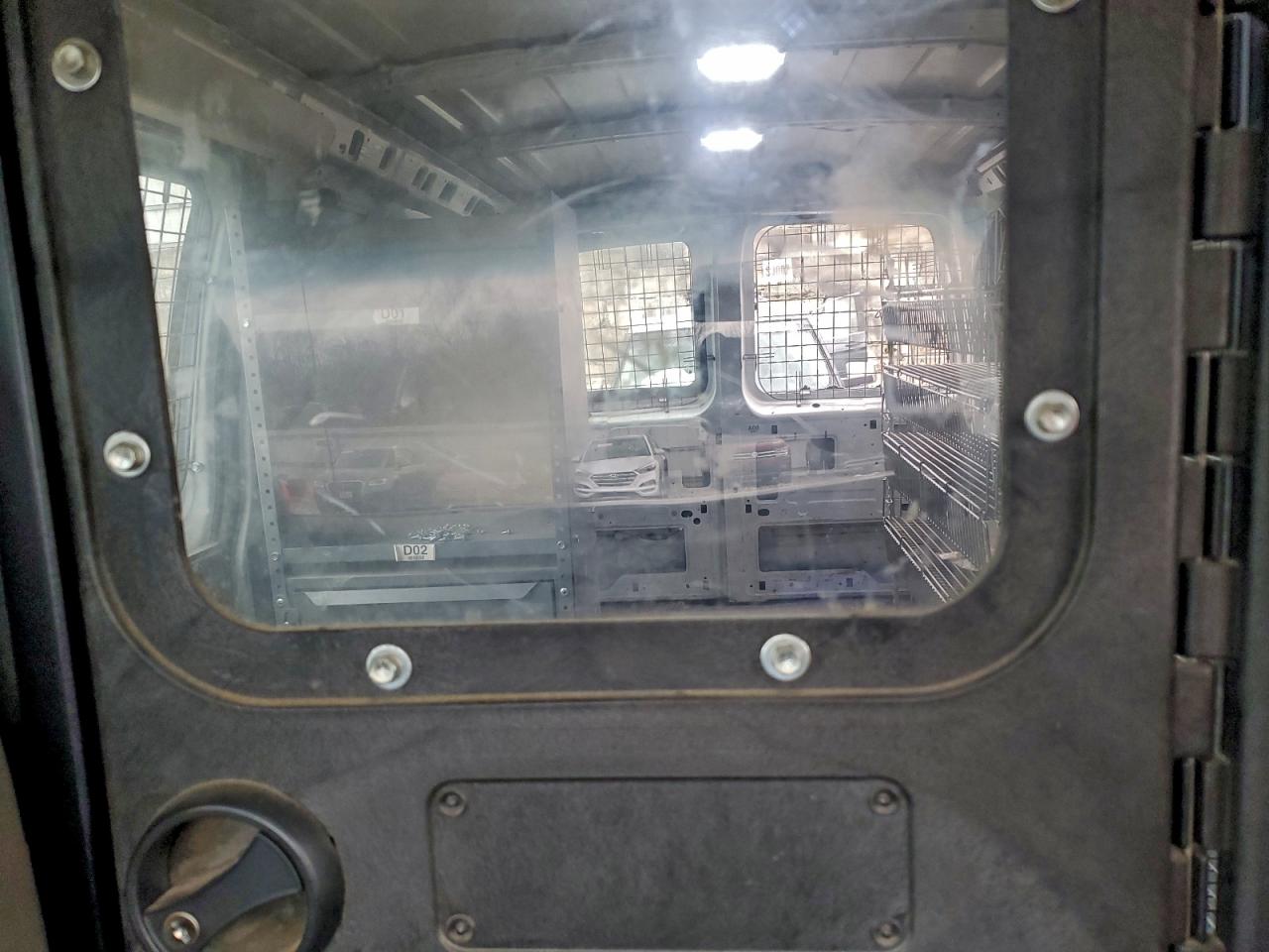 Chevrolet Express Image 10