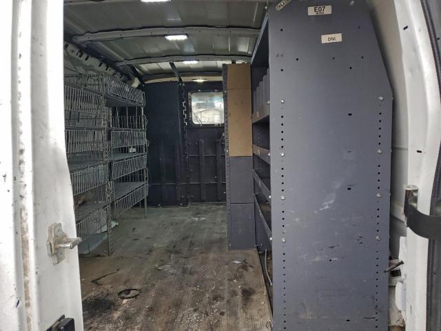 Chevrolet Express Image 12