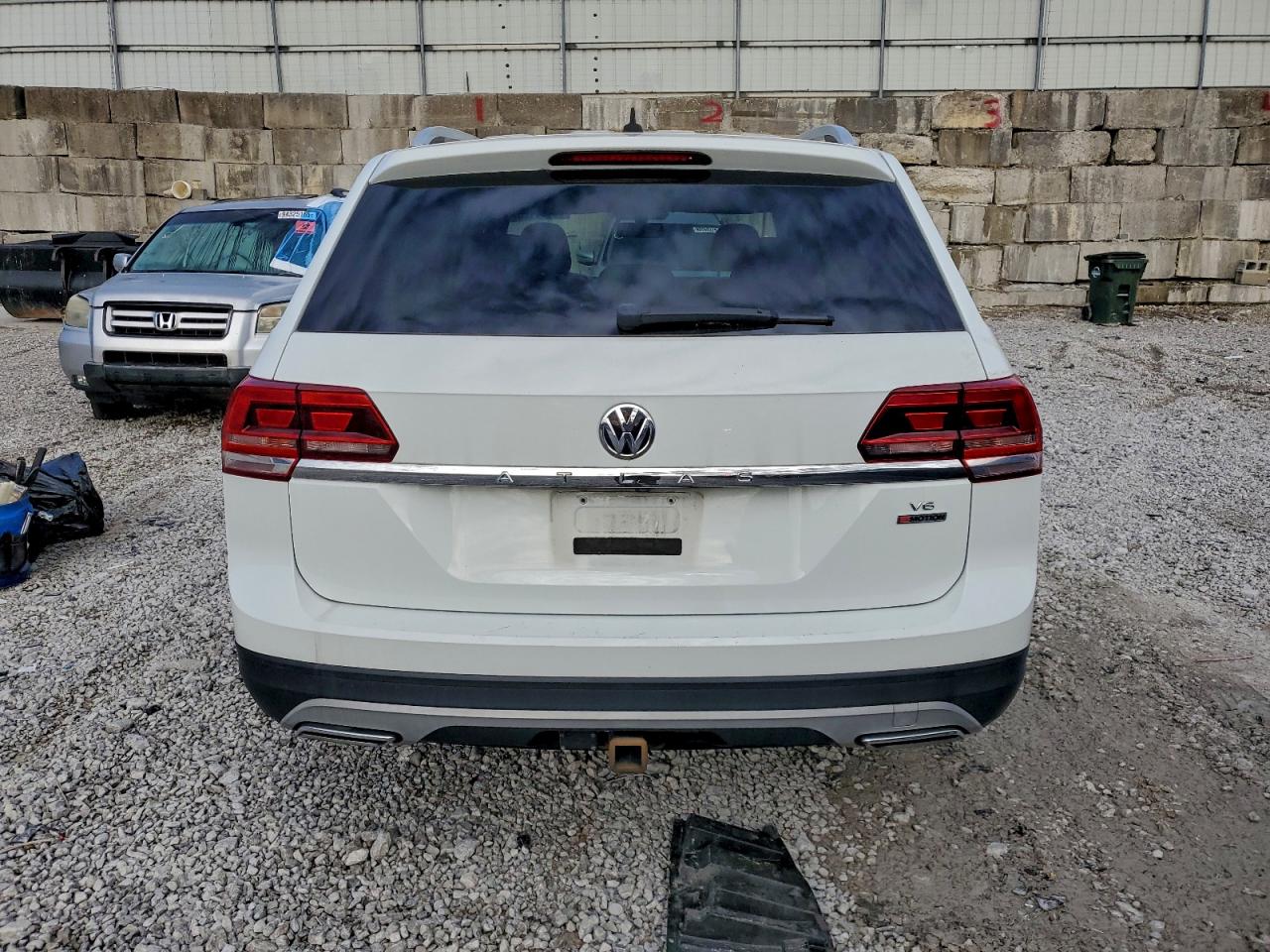 Volkswagen Atlas S Image 10