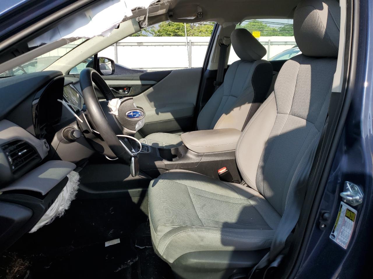 Subaru Legacy Premium Image 7