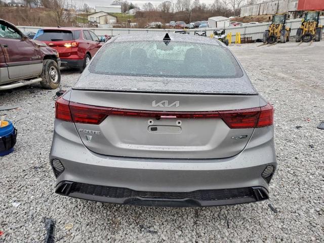 Kia Forte Gt Line Image 6