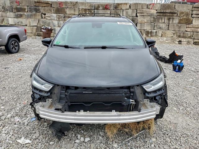 Chrysler Pacifica Touring Image 5