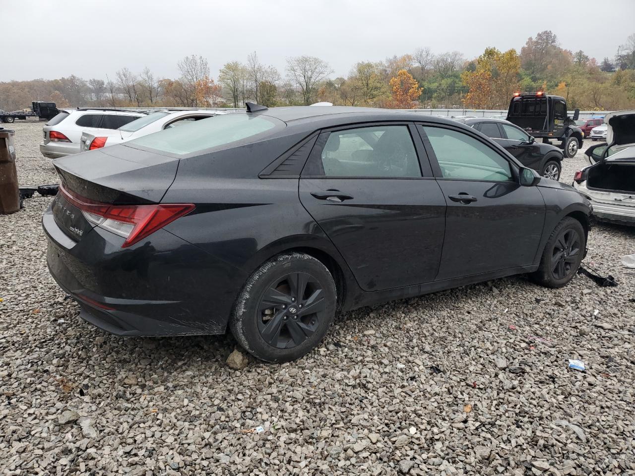 Hyundai ELANTRA Blue Image 5