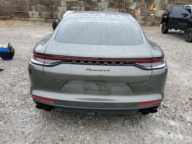 Porsche Panamera Base Image 9