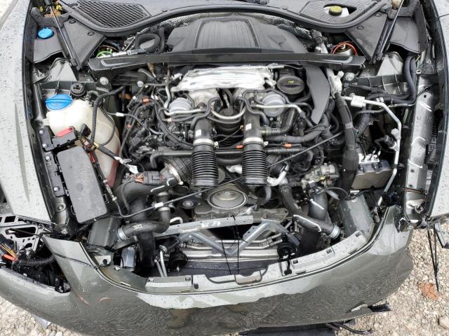 Porsche Panamera Base Image 11