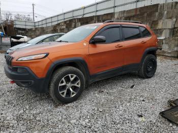  Salvage Jeep Cherokee