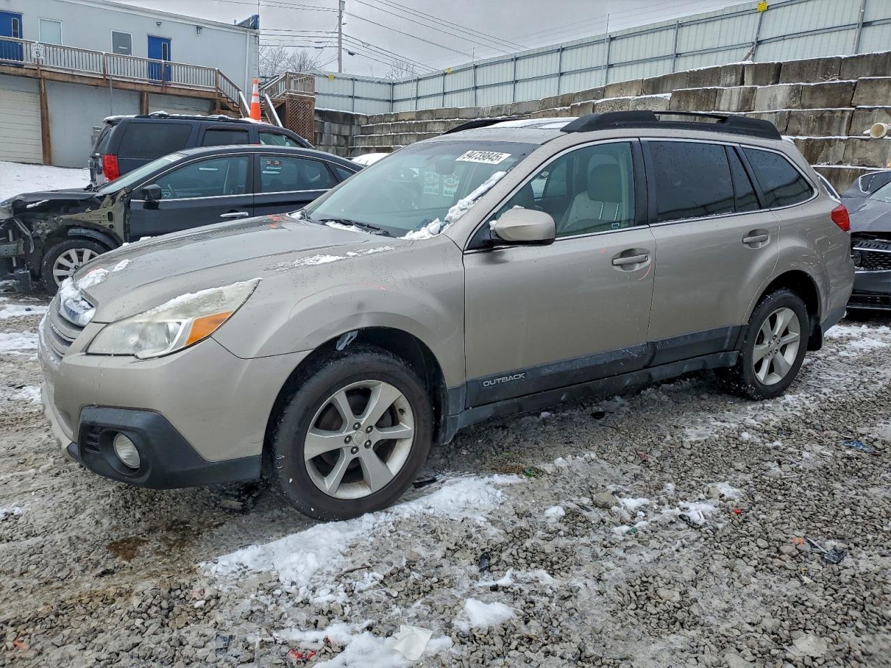 Subaru Outback 2.5i Limited Image 1
