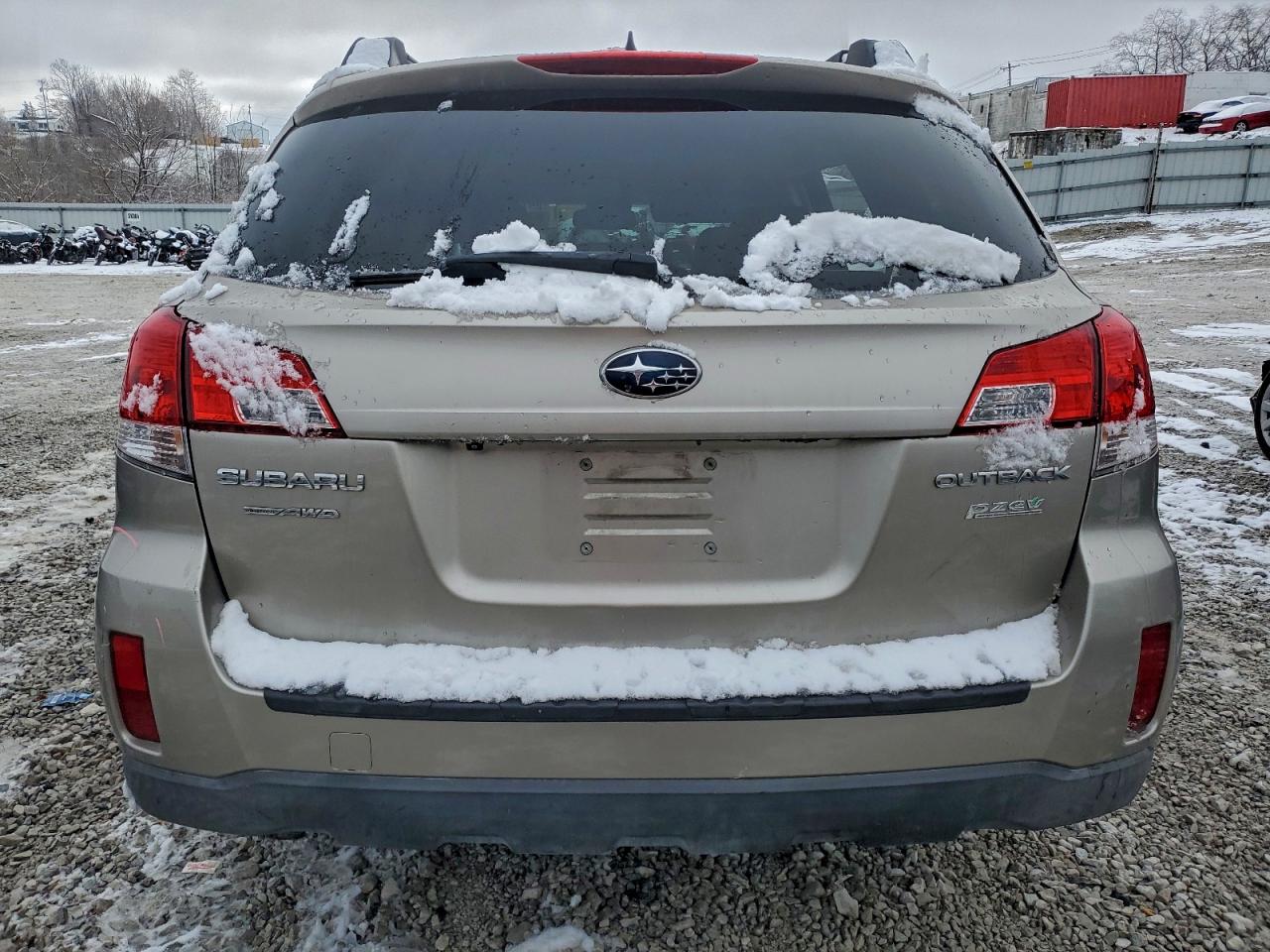 Subaru Outback 2.5i Limited Image 4