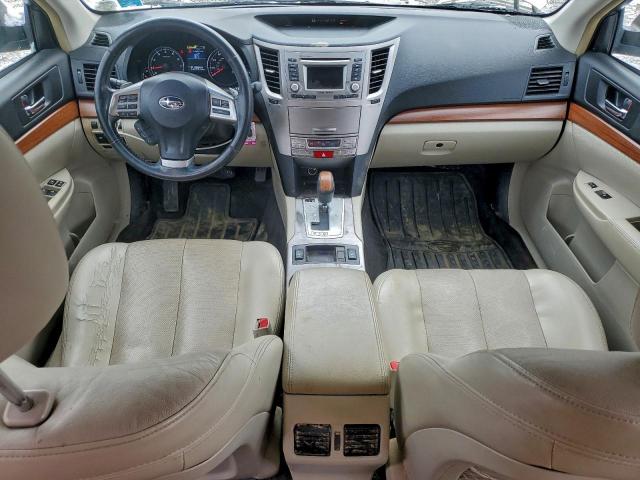 Subaru Outback 2.5i Limited Image 3
