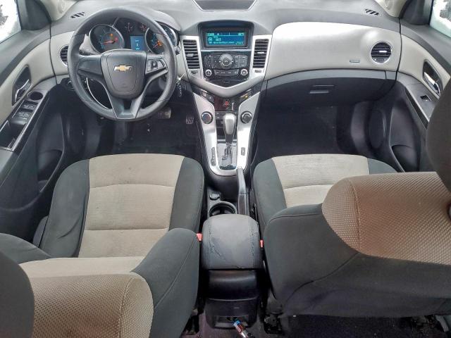 Chevrolet Cruze Ls Image 4