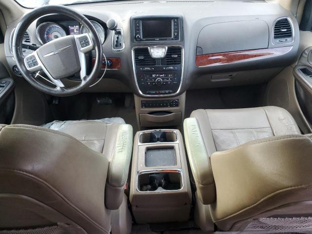 Chrysler Minivan Touring L Image 9