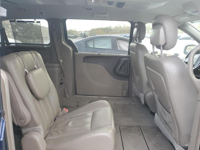 Chrysler Minivan Touring L Image 7