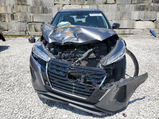 Nissan Kicks S Image 5