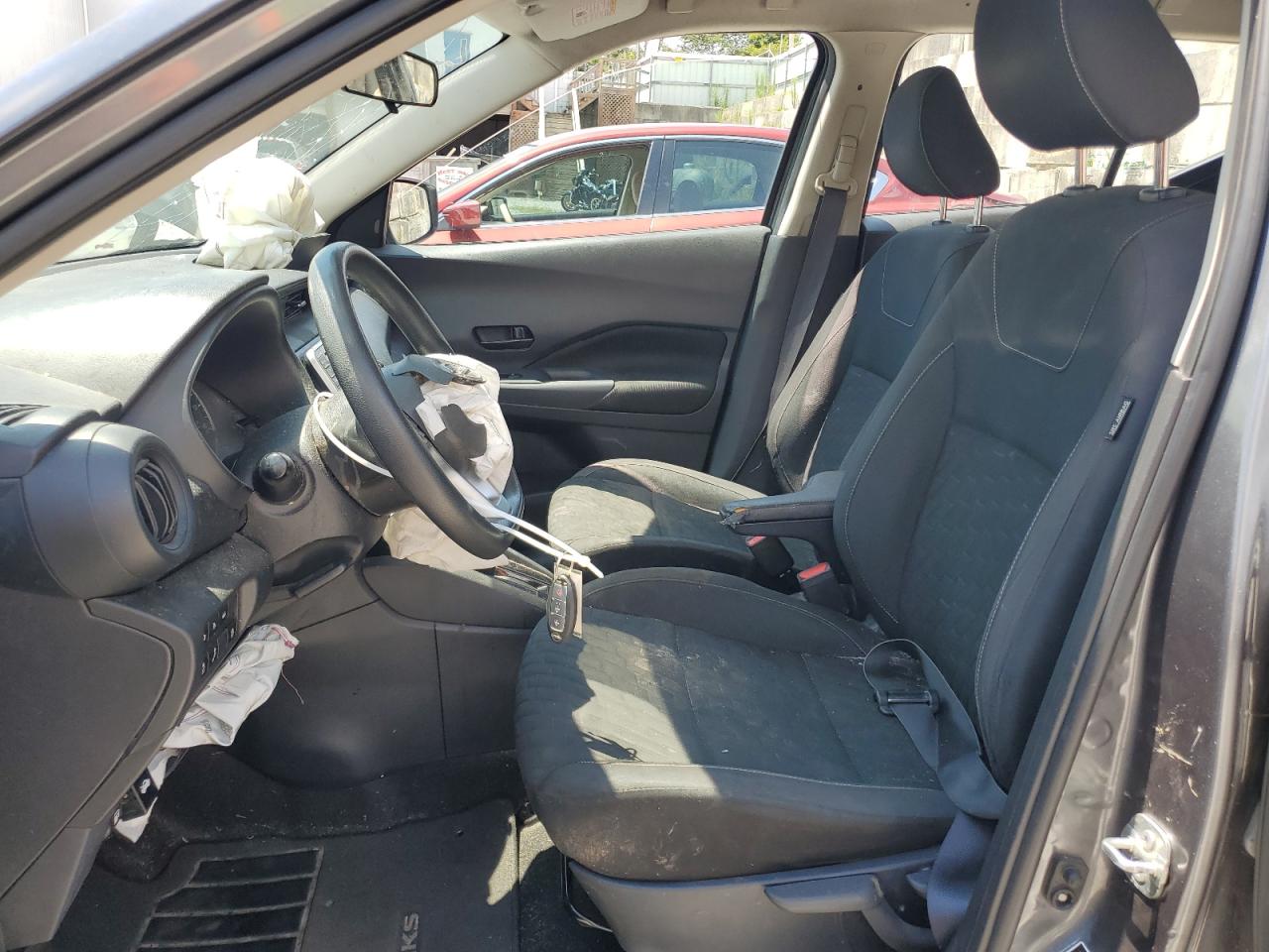 Nissan Kicks S Image 6