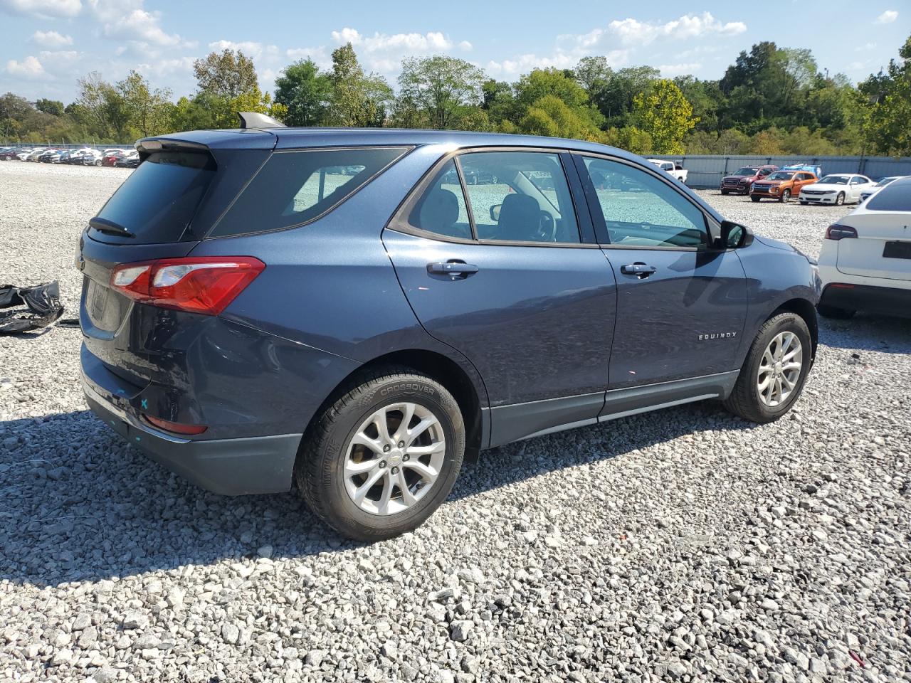 Chevrolet Equinox Ls Image 3