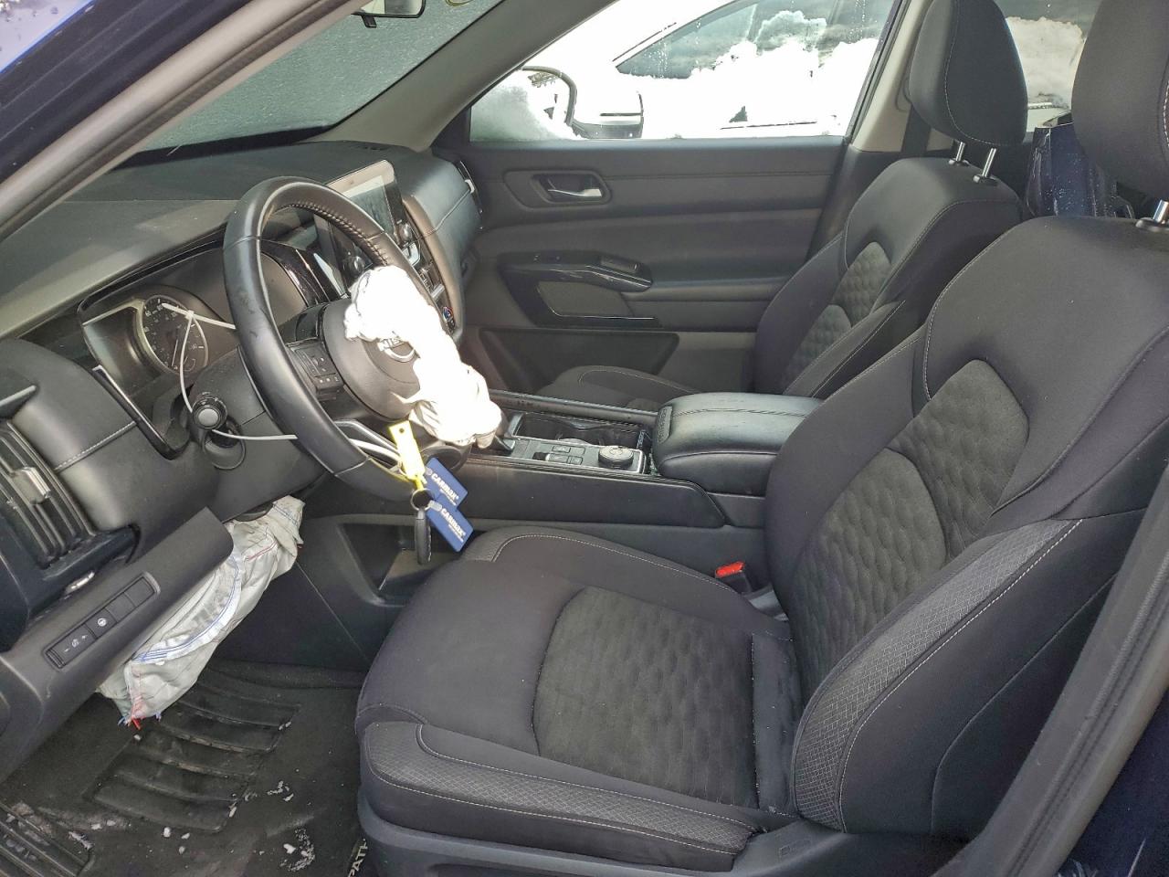 Nissan Pathfinder Sv Image 10