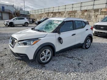  Salvage Nissan Kicks