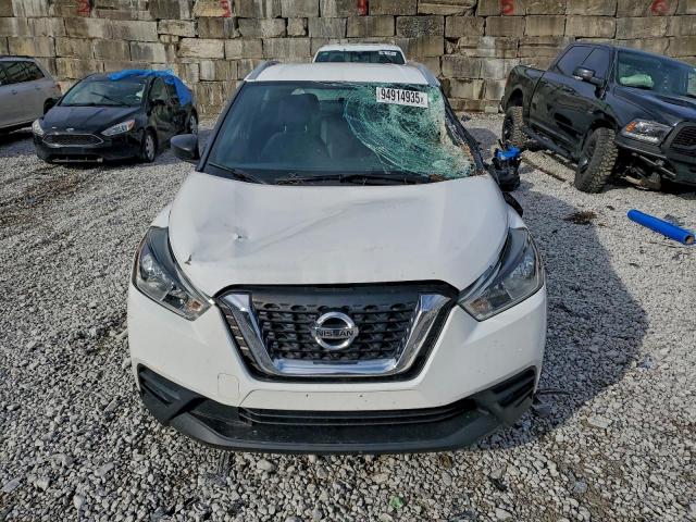 Nissan Kicks S Image 8