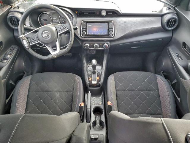 Nissan Kicks S Image 4