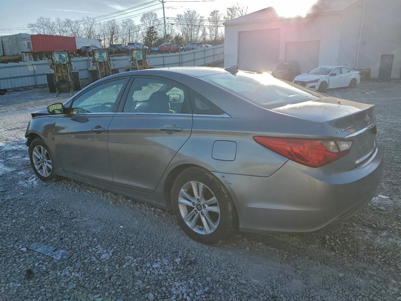 Hyundai SONATA Gls Image 2