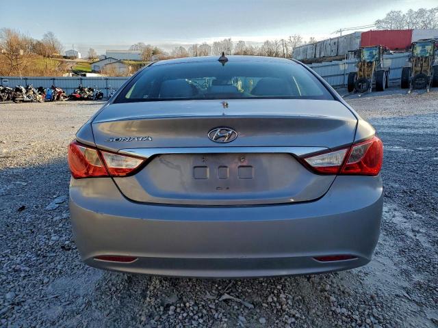 Hyundai SONATA Gls Image 13