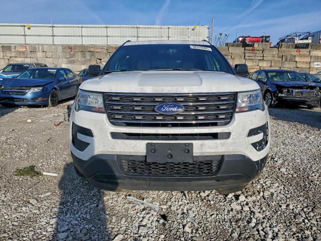 Ford Explorer Image 6