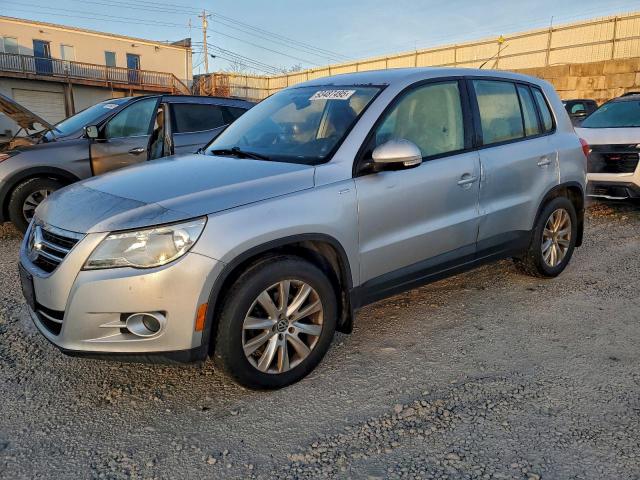  Salvage Volkswagen Tiguan