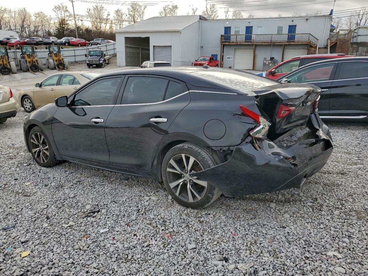 Nissan Maxima 3.5s Image 2