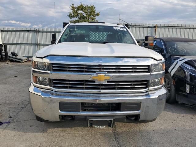 Chevrolet Silverado K3500 Image 4
