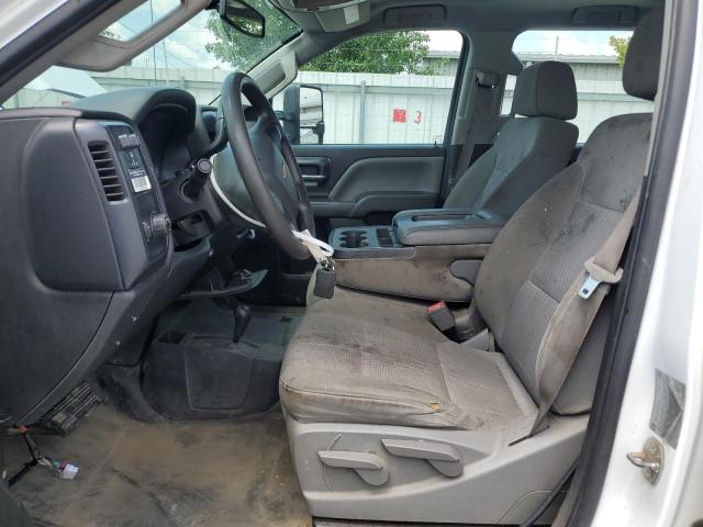 Chevrolet Silverado K3500 Image 6