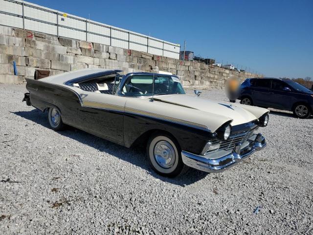 Ford Fairlane Image 8