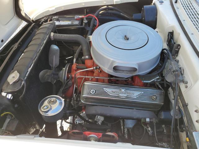 Ford Fairlane Image 12