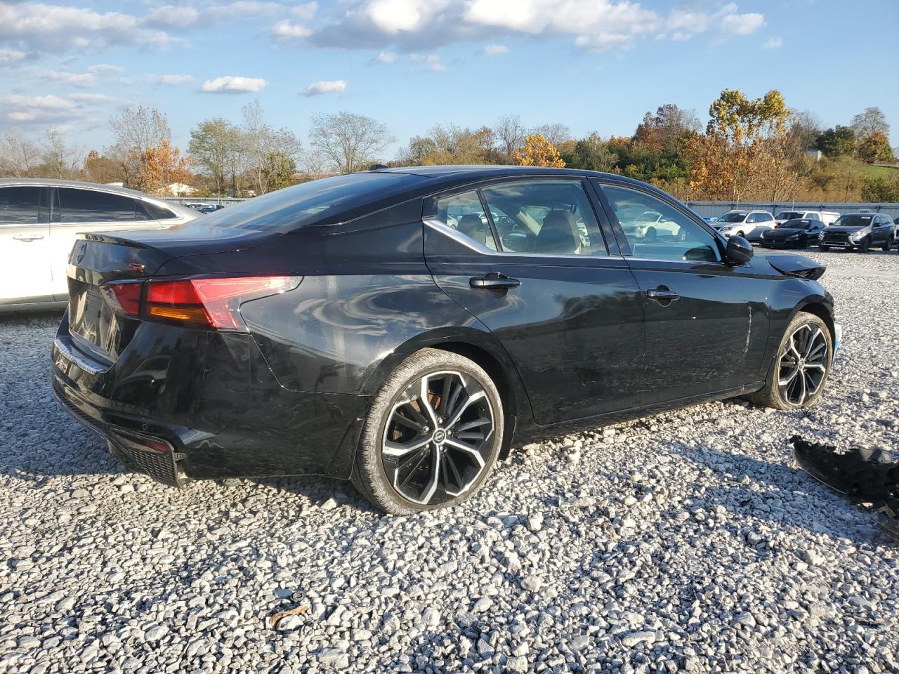 Nissan Altima Sr Image 12