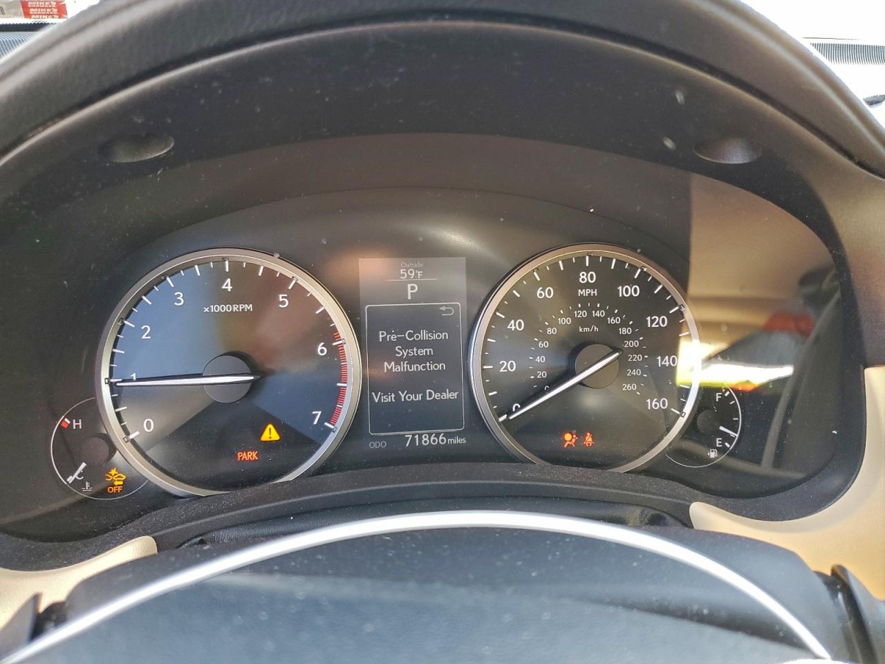 Lexus NX 200t Base Image 6