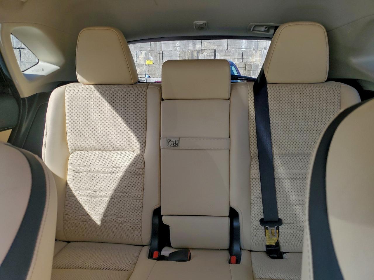 Lexus NX 200t Base Image 9