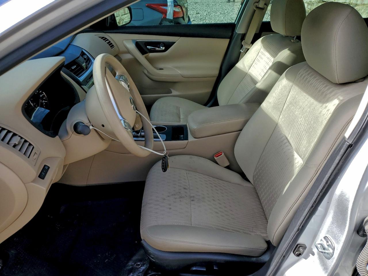 Nissan Altima 2.5 Image 3