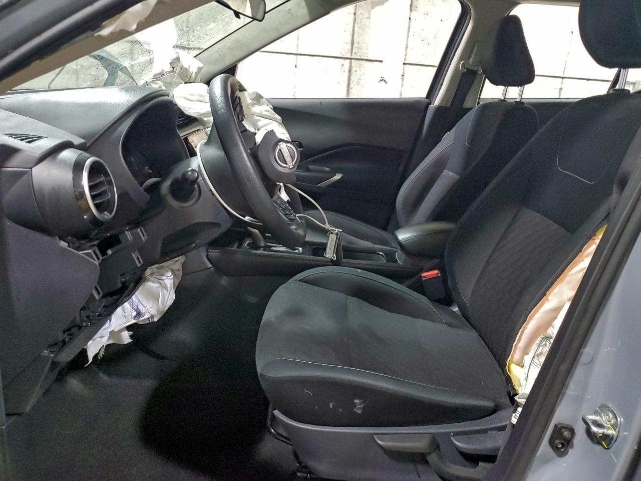 Nissan Kicks Sv Image 8