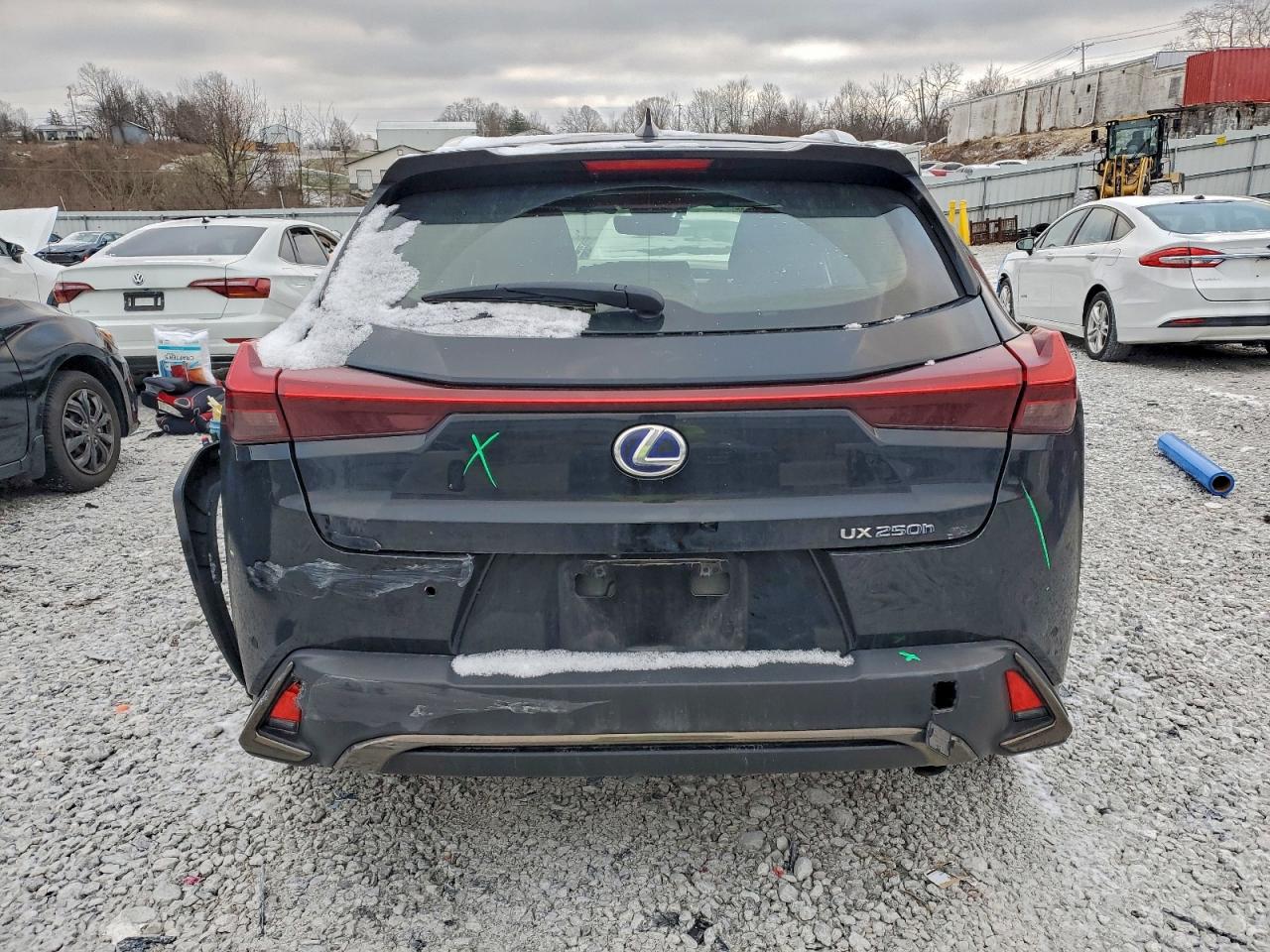 Lexus Ux 250h Base Image 7