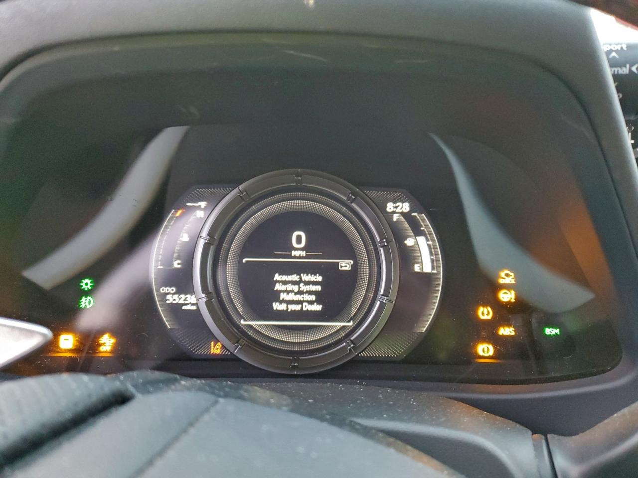 Lexus Ux 250h Base Image 8