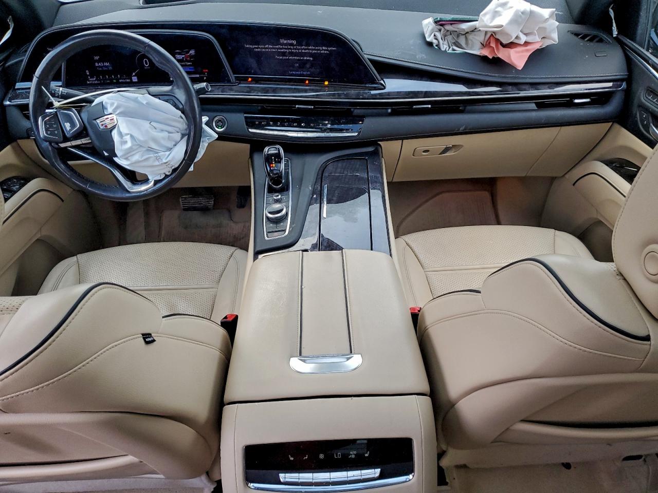 Cadillac Escalade Premium Luxury Image 12