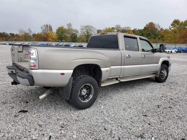 Chevrolet Silverado C3500 Image 11