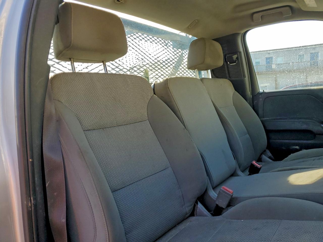 Chevrolet Silverado C2500 Heavy Duty Image 9