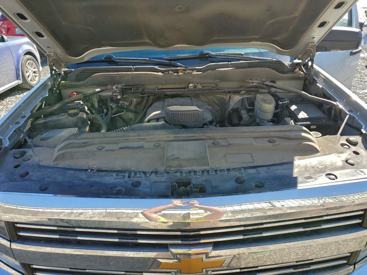 Chevrolet Silverado C2500 Heavy Duty Image 10