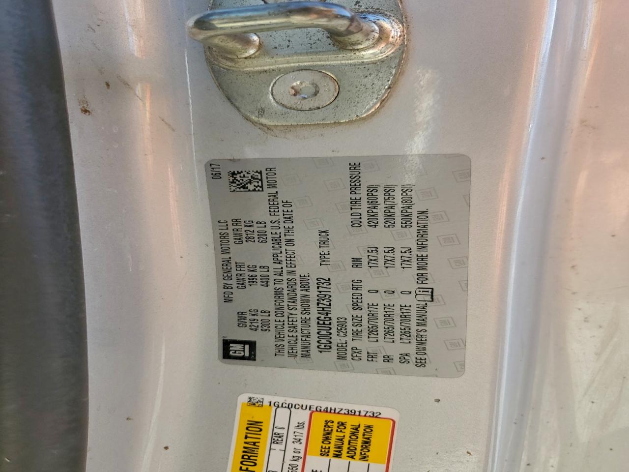 Chevrolet Silverado C2500 Heavy Duty Image 11