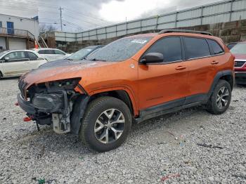  Salvage Jeep Cherokee