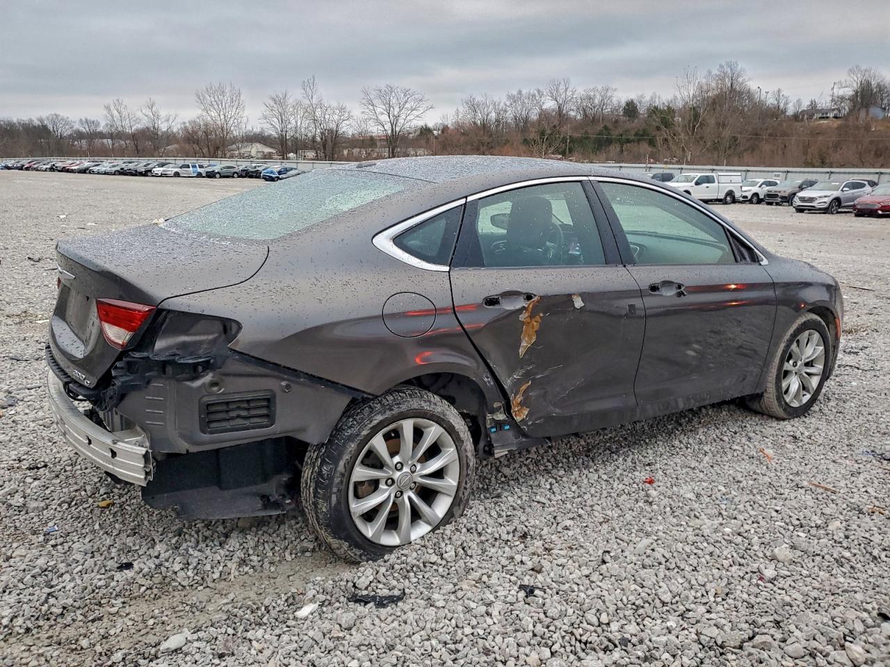 Chrysler 200 C Image 4